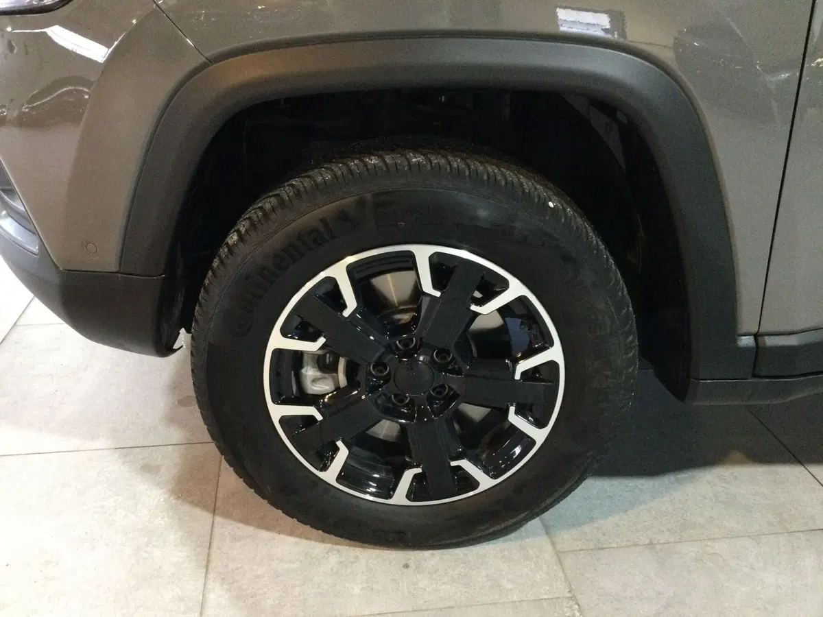 Jeep Renegade usata a Caserta (9)
