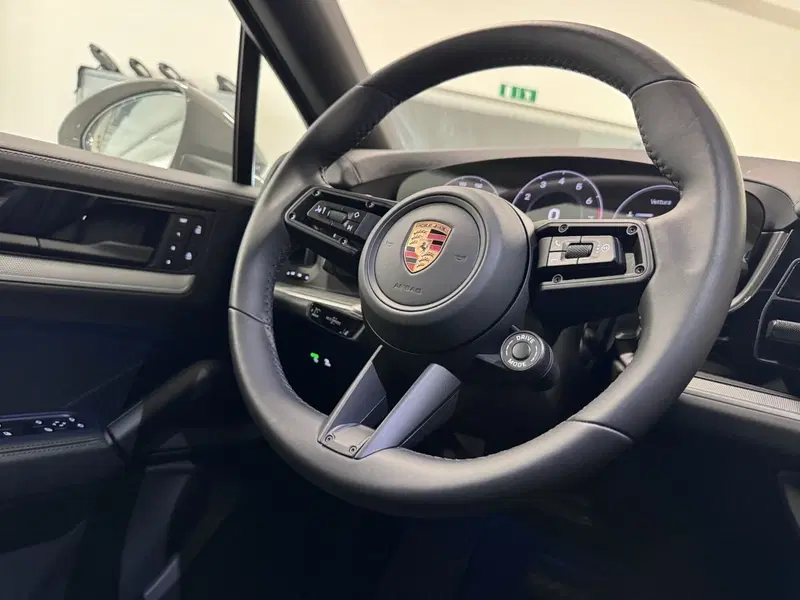 Porsche Cayenne Coupé usata a Messina (15)