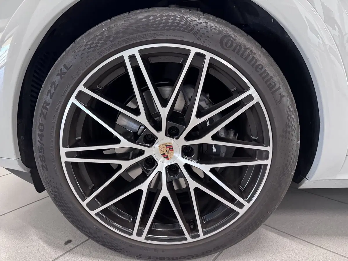 Porsche Cayenne Coupé usata a Messina (5)