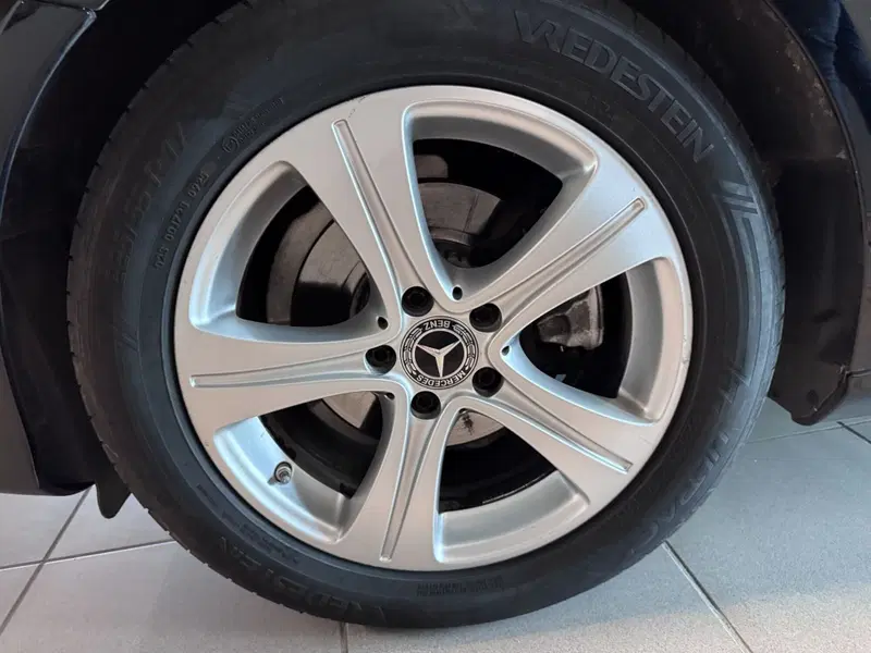 Mercedes-Benz Classe E usata a Messina (5)