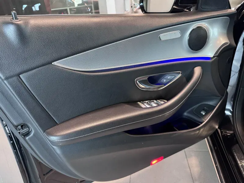 Mercedes-Benz Classe E usata a Messina (6)