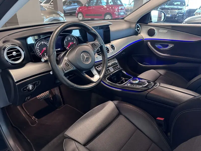 Mercedes-Benz Classe E usata a Messina (7)