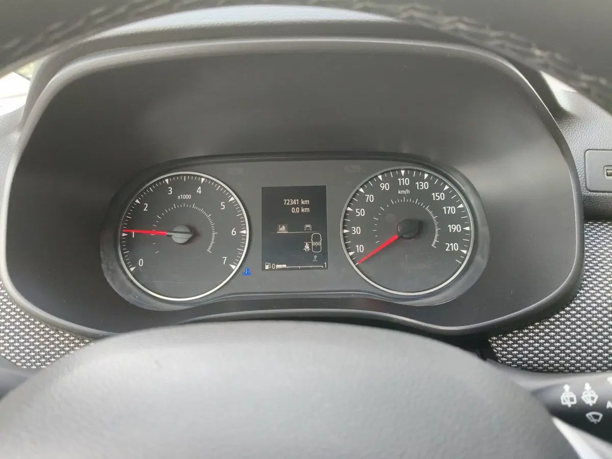 Dacia Sandero usata a Brescia (9)