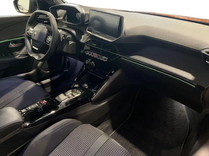 Peugeot 2008 usata a Salerno (15)