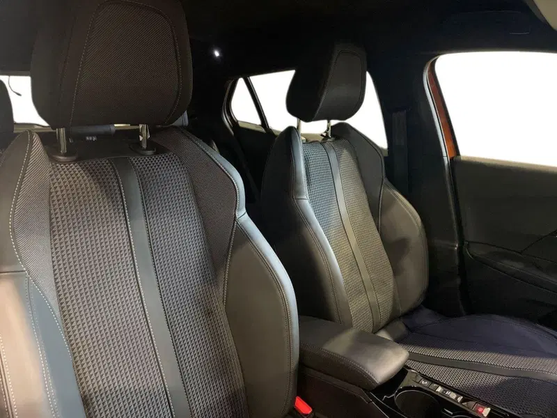Peugeot 2008 usata a Salerno (16)