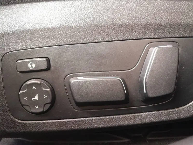 BMW Serie 3 usata a Asti (16)