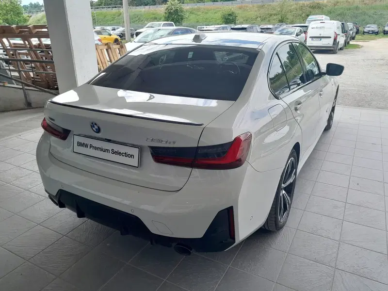 BMW Serie 3 usata a Asti (7)