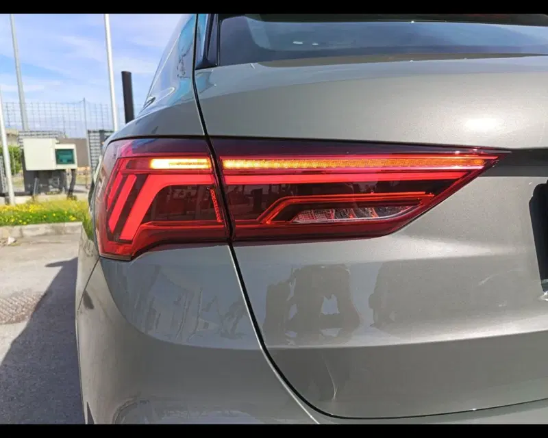 Audi Q3 usata a Caserta (11)
