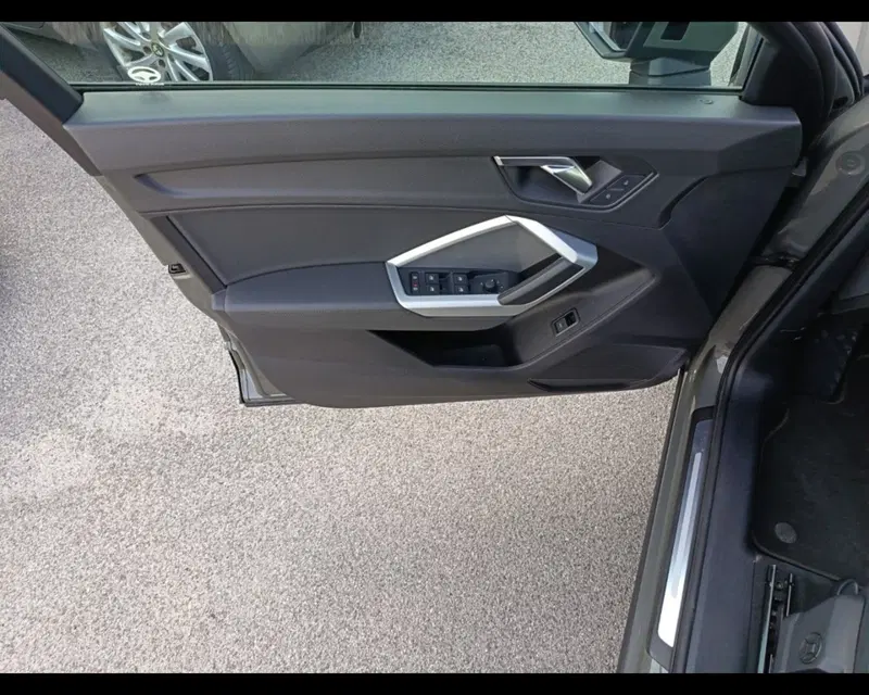 Audi Q3 usata a Caserta (12)