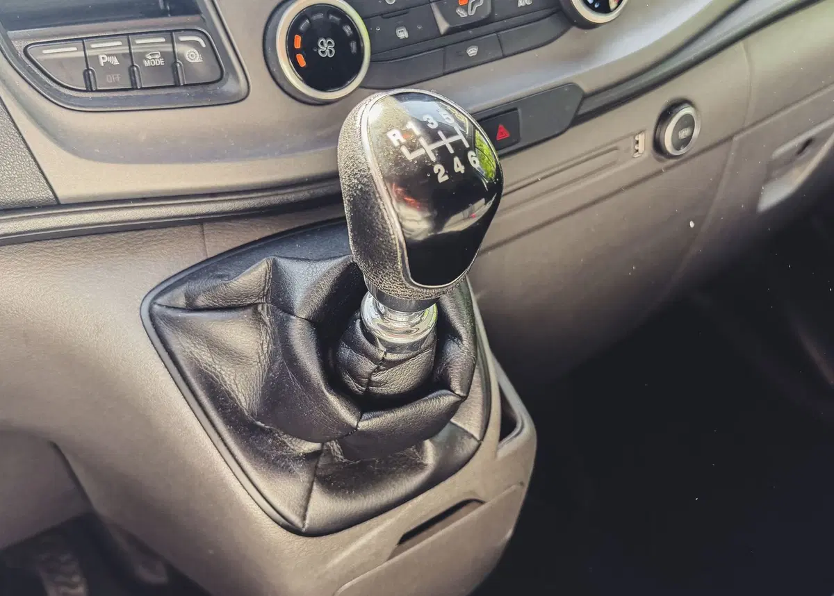 Ford Transit Custom Furgone usata a Verbano Cusio Ossola (11)