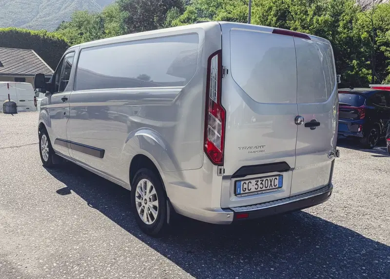 Ford Transit Custom Furgone usata a Verbano Cusio Ossola (3)