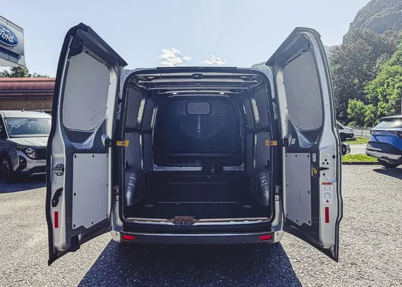 Ford Transit Custom Furgone usata a Verbano Cusio Ossola (7)