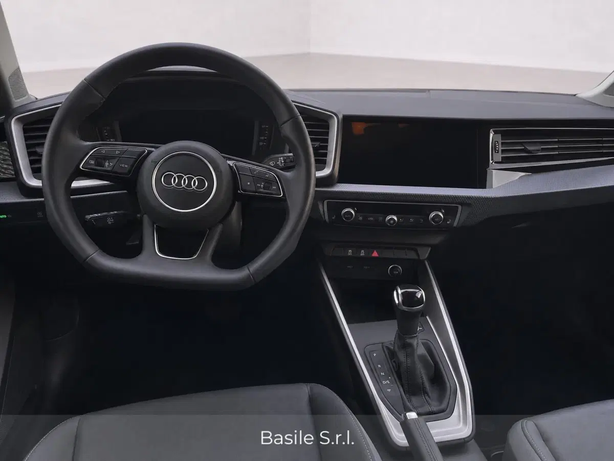 Audi A1 allstreet usata a Taranto (6)