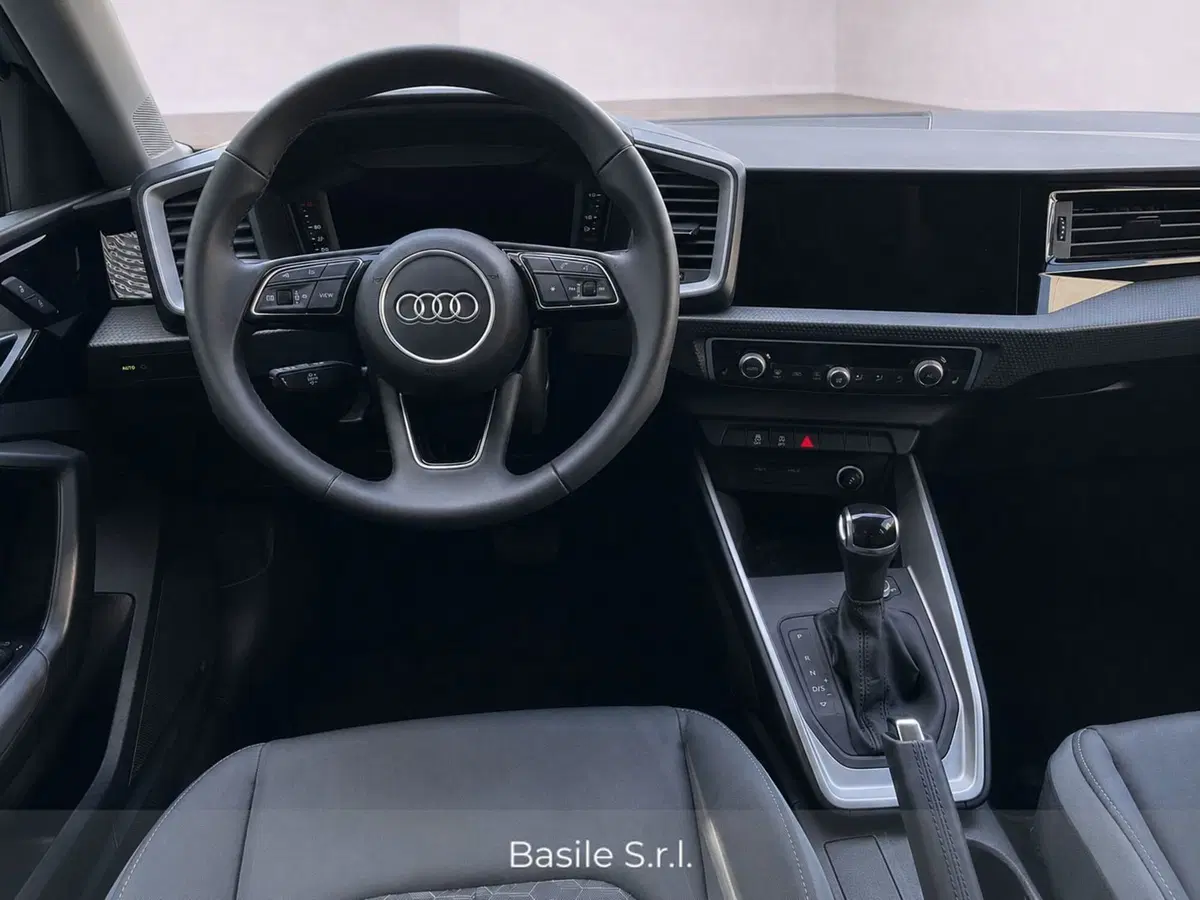Audi A1 allstreet usata a Taranto (6)