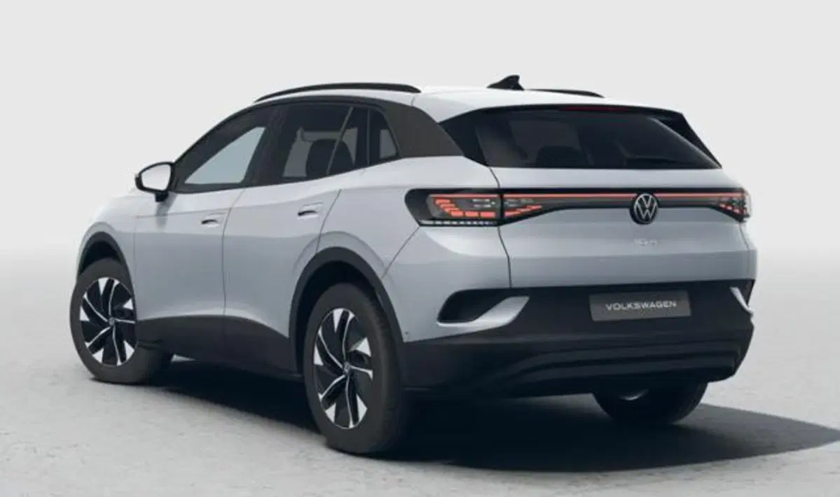 Volkswagen ID.4 nuova a Milano (4)