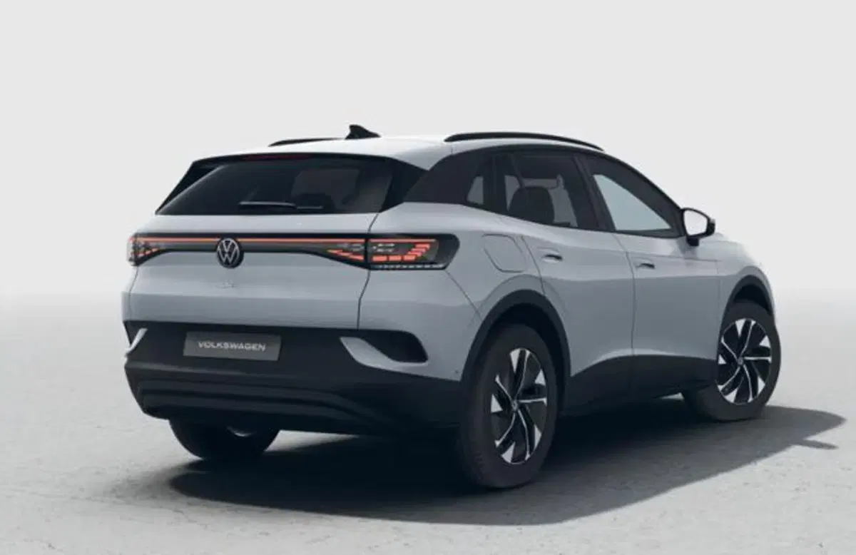 Volkswagen ID.4 nuova a Milano (5)