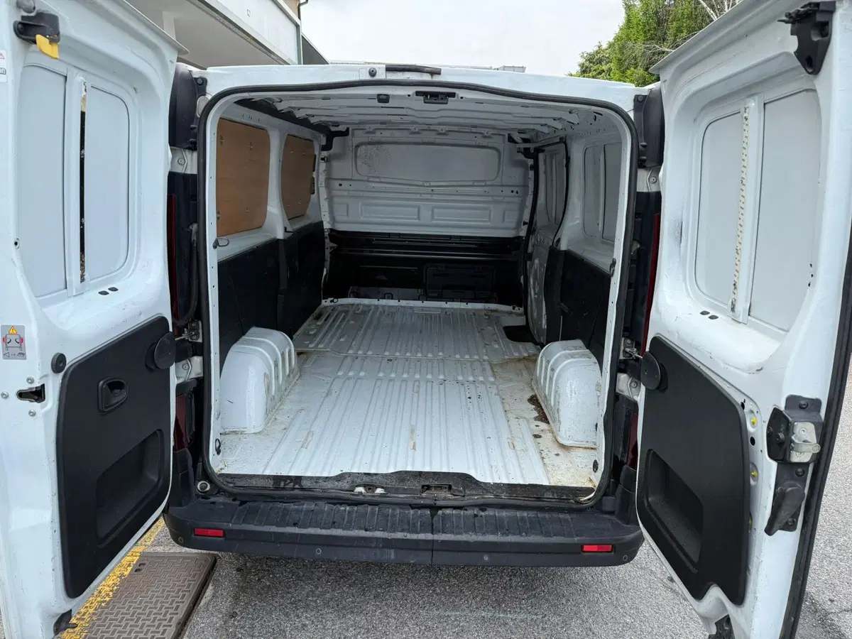 Renault Trafic Furgone usata a Brescia (5)