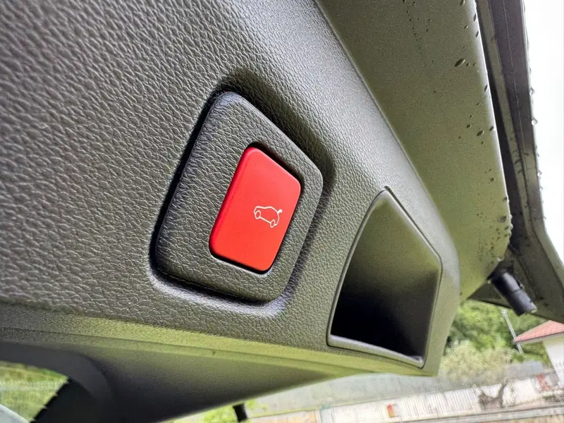 Jeep Compass nuova a Salerno (16)