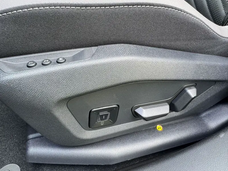 Jeep Compass nuova a Salerno (8)