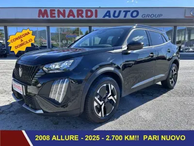 Peugeot 2008 PureTech 100 S&amp;S Allure Navi Pack del 2025 usata a Bernezzo