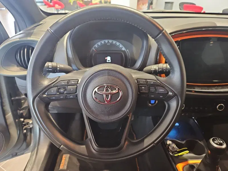 Toyota Aygo X usata a Vicenza (11)