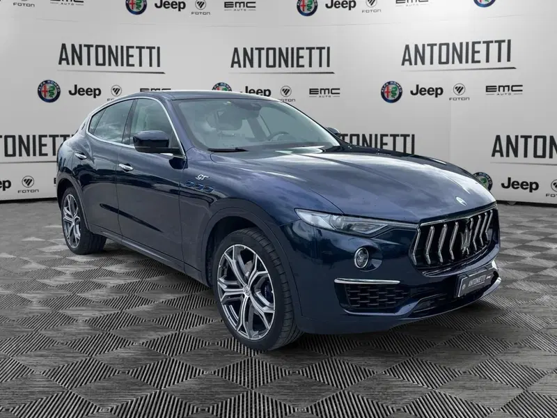Maserati Levante usata a Ancona (3)