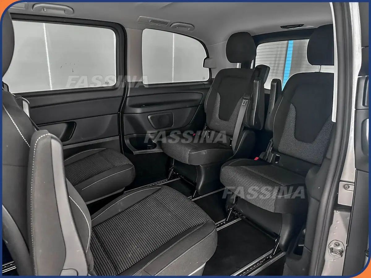 Mercedes-Benz Classe V usata a Milano (11)