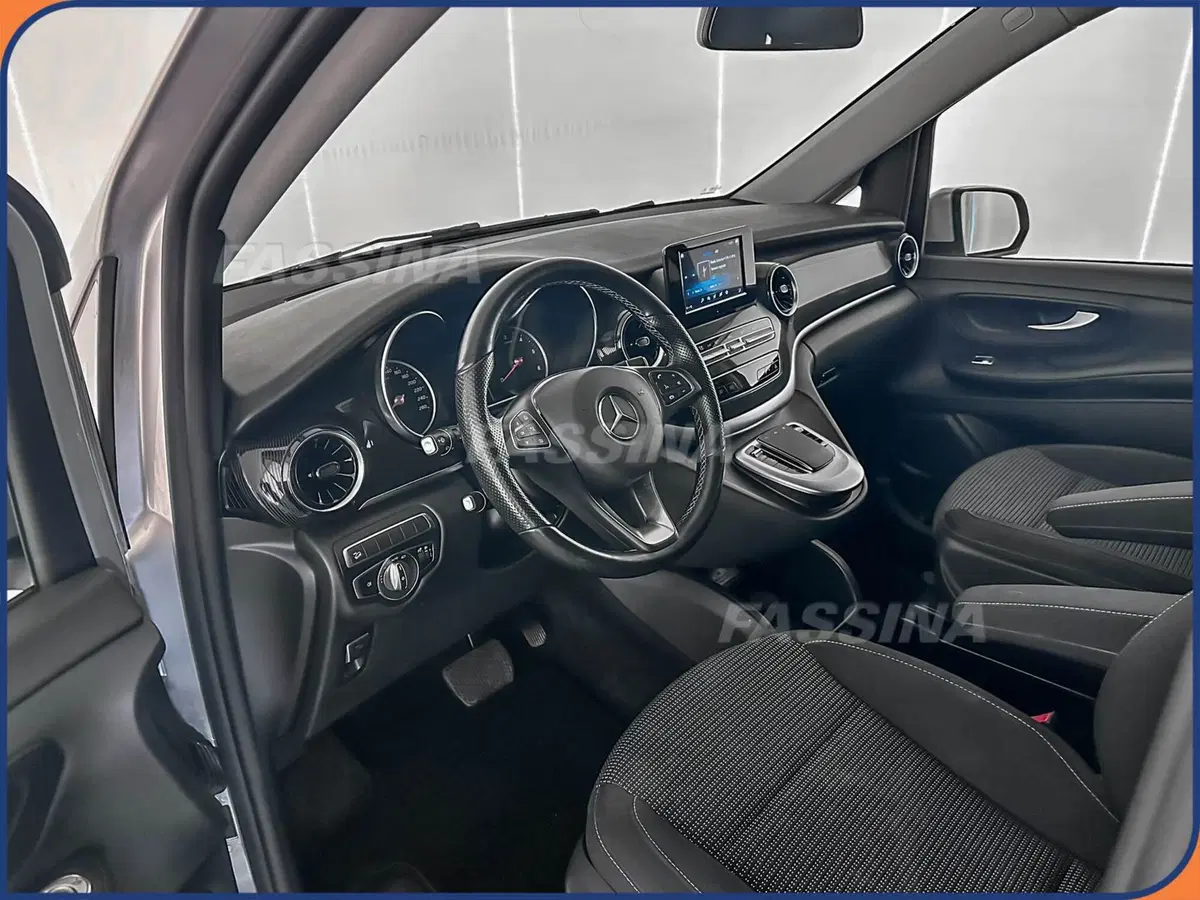 Mercedes-Benz Classe V usata a Milano (9)