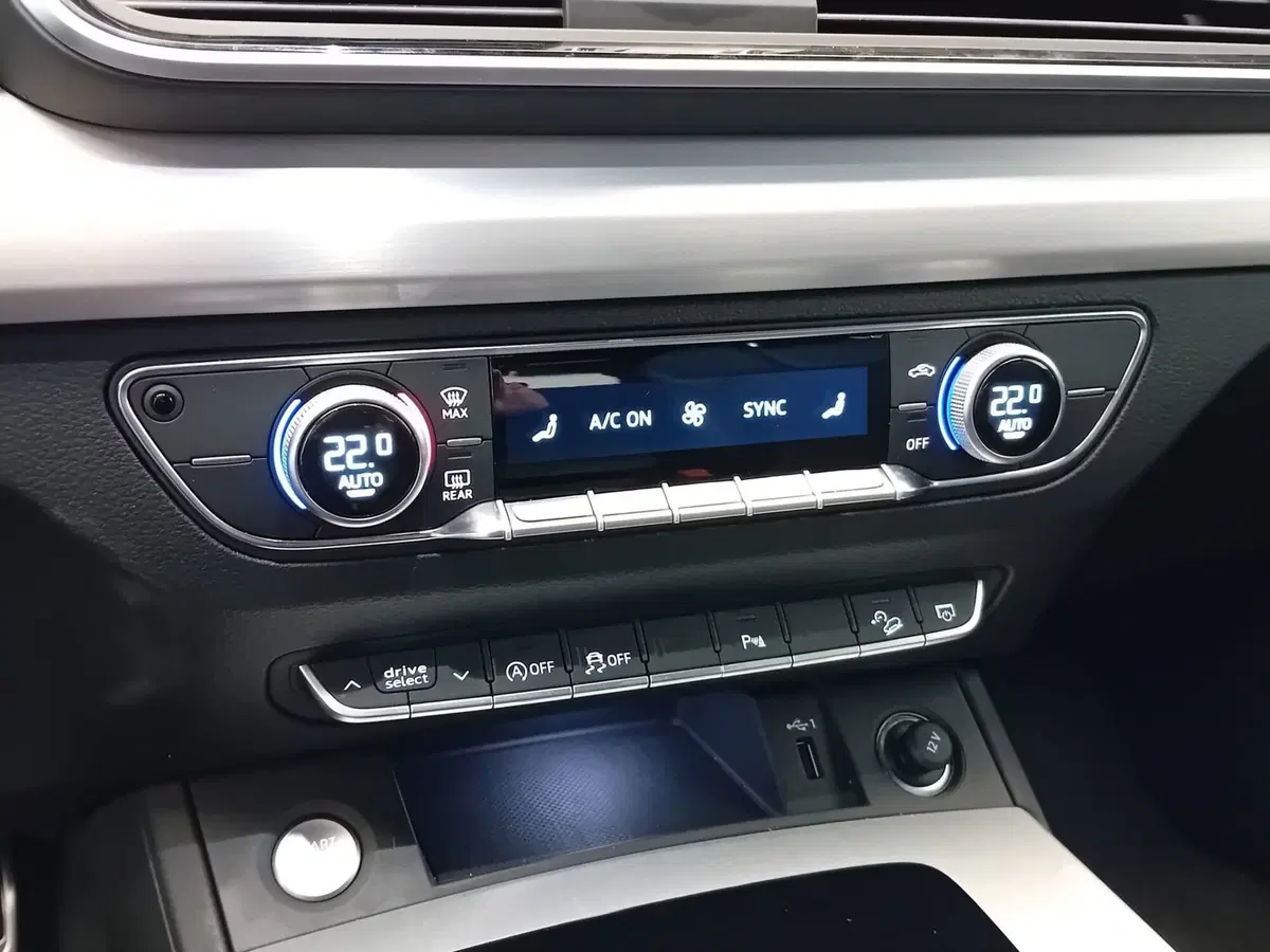 Audi Q5 usata a Bari (9)