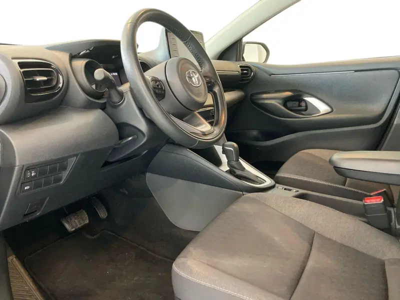 Toyota Yaris usata a Foggia (7)