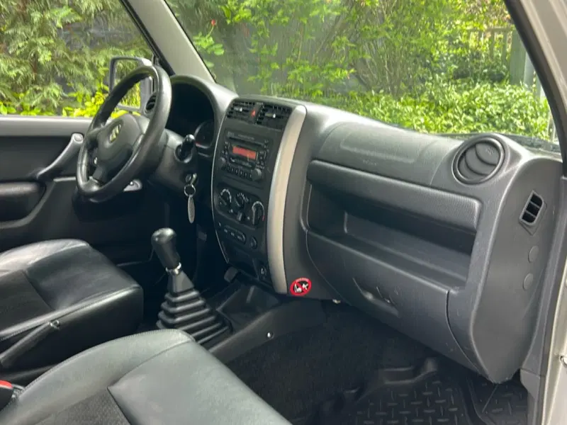 Suzuki Jimny usata a Vercelli (18)