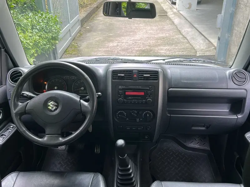 Suzuki Jimny usata a Vercelli (19)
