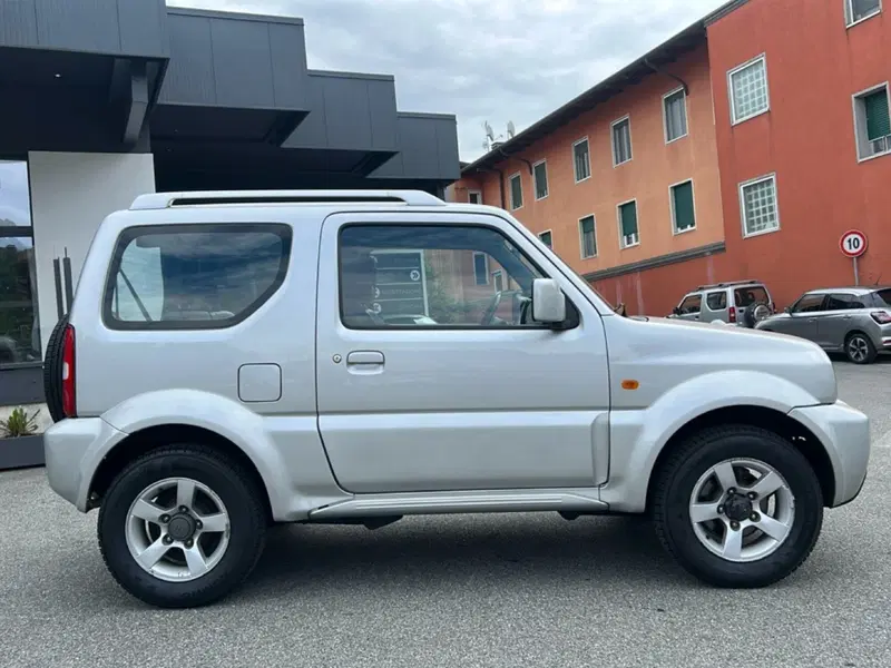 Suzuki Jimny usata a Vercelli (9)