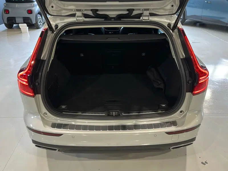 Volvo V60 Cross Country usata a Vicenza (12)