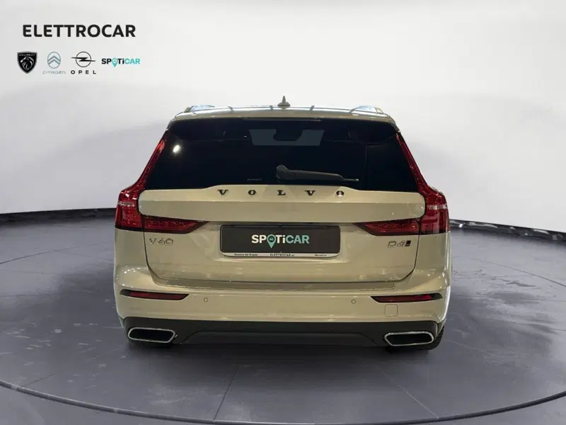 Volvo V60 Cross Country usata a Vicenza (4)