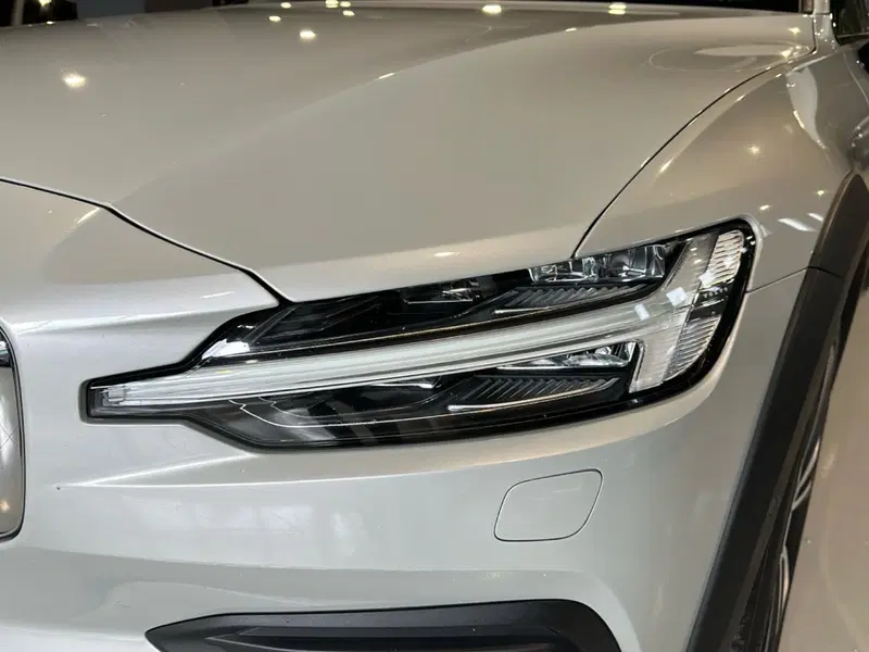 Volvo V60 Cross Country usata a Vicenza (9)