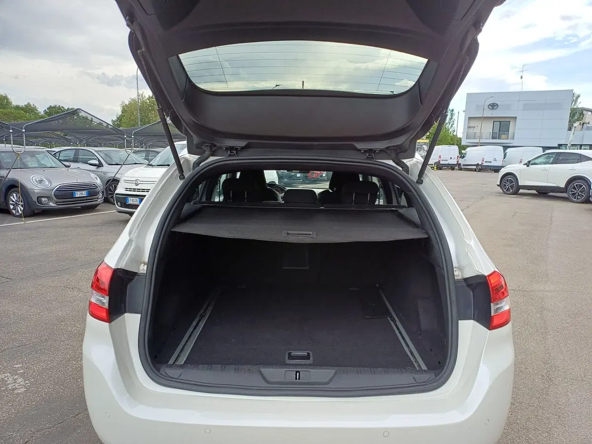 Peugeot 308 SW usata a Modena (10)
