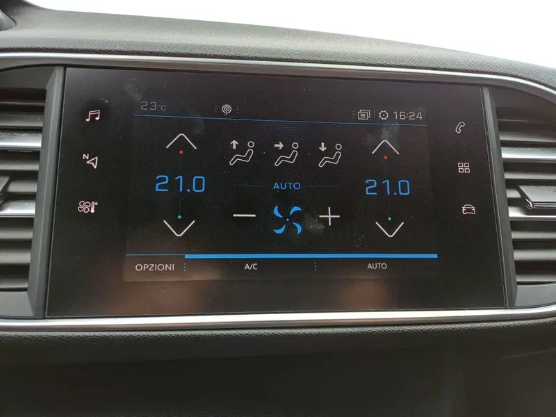 Peugeot 308 SW usata a Modena (19)
