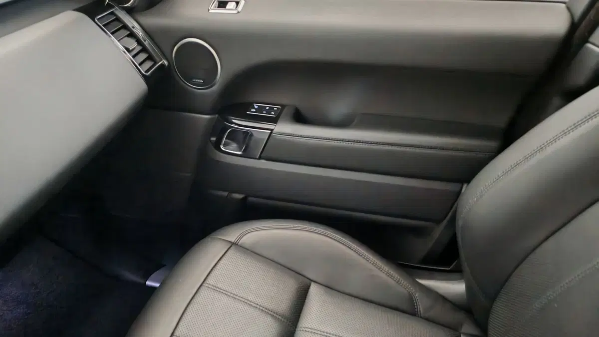 Land Rover Range Rover Sport usata a Novara (19)