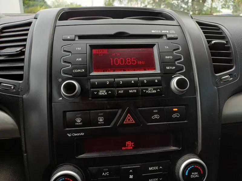 Kia Sorento usata a Modena (15)