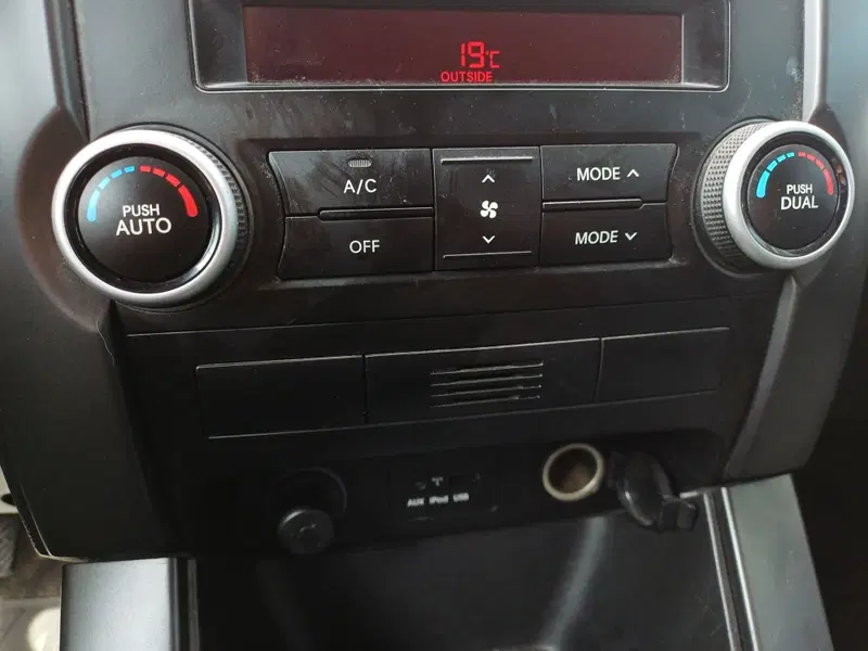 Kia Sorento usata a Modena (17)