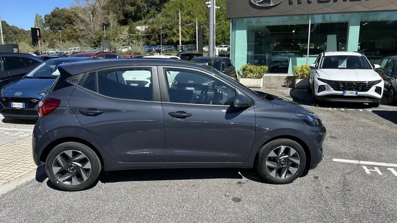 Hyundai i10 nuova a Roma (6)
