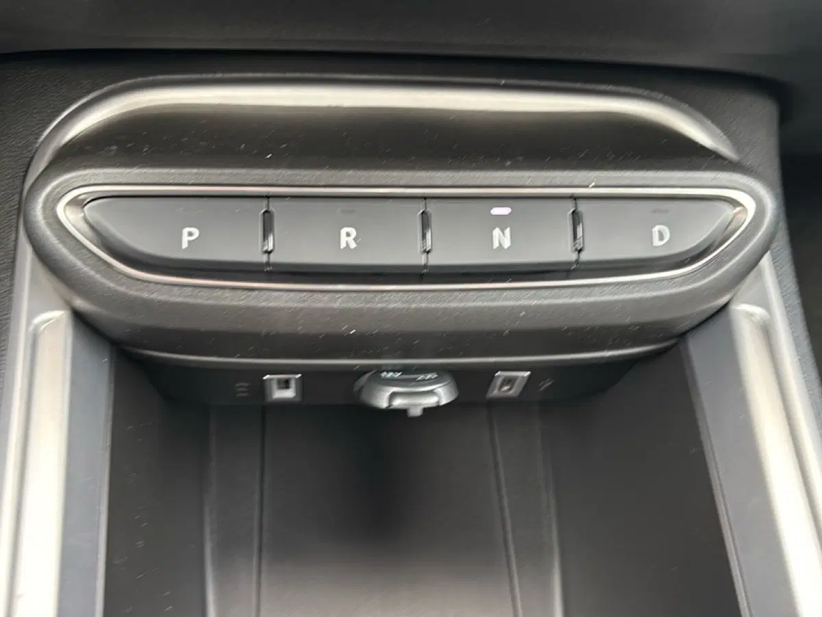 Jeep Avenger nuova a Roma (19)