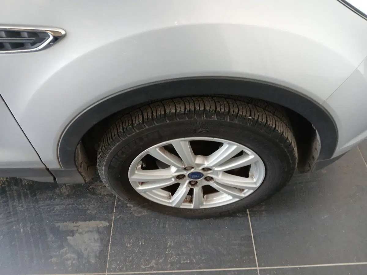Ford Kuga usata a Latina (10)