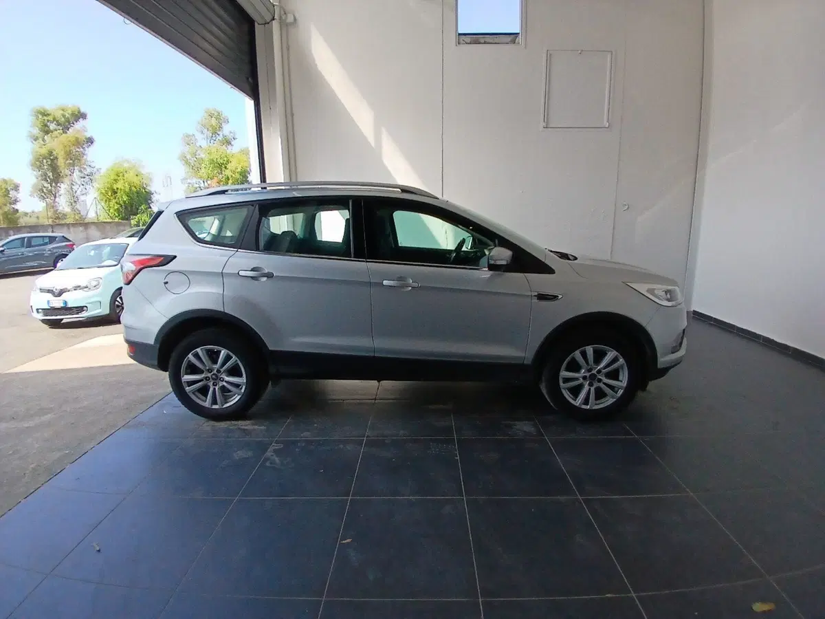 Ford Kuga usata a Latina (8)