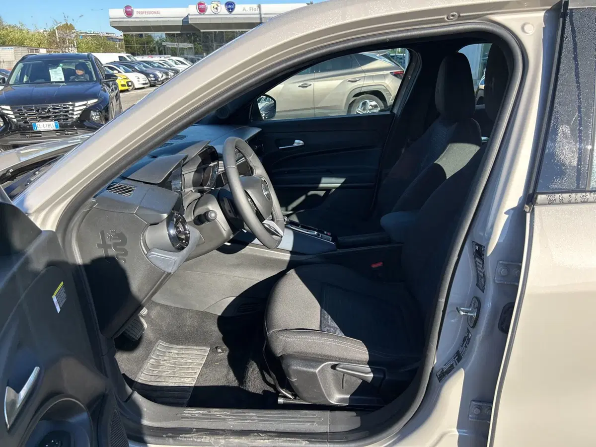 Alfa Romeo Junior usata a Latina (14)