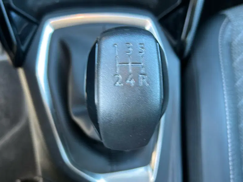 Peugeot 208 usata a Roma (18)