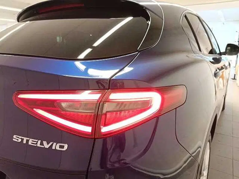 Alfa Romeo Stelvio usata a Teramo (10)