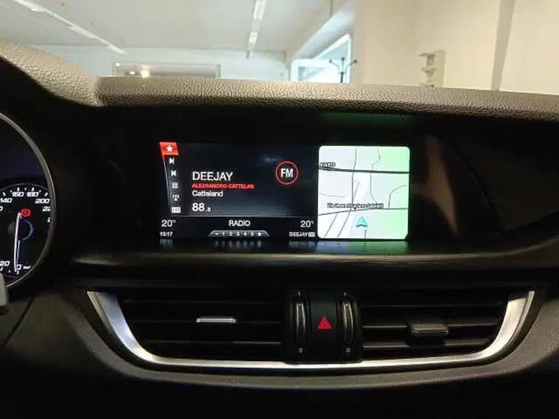Alfa Romeo Stelvio usata a Teramo (19)