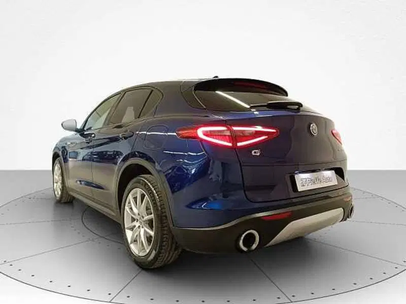 Alfa Romeo Stelvio usata a Teramo (3)